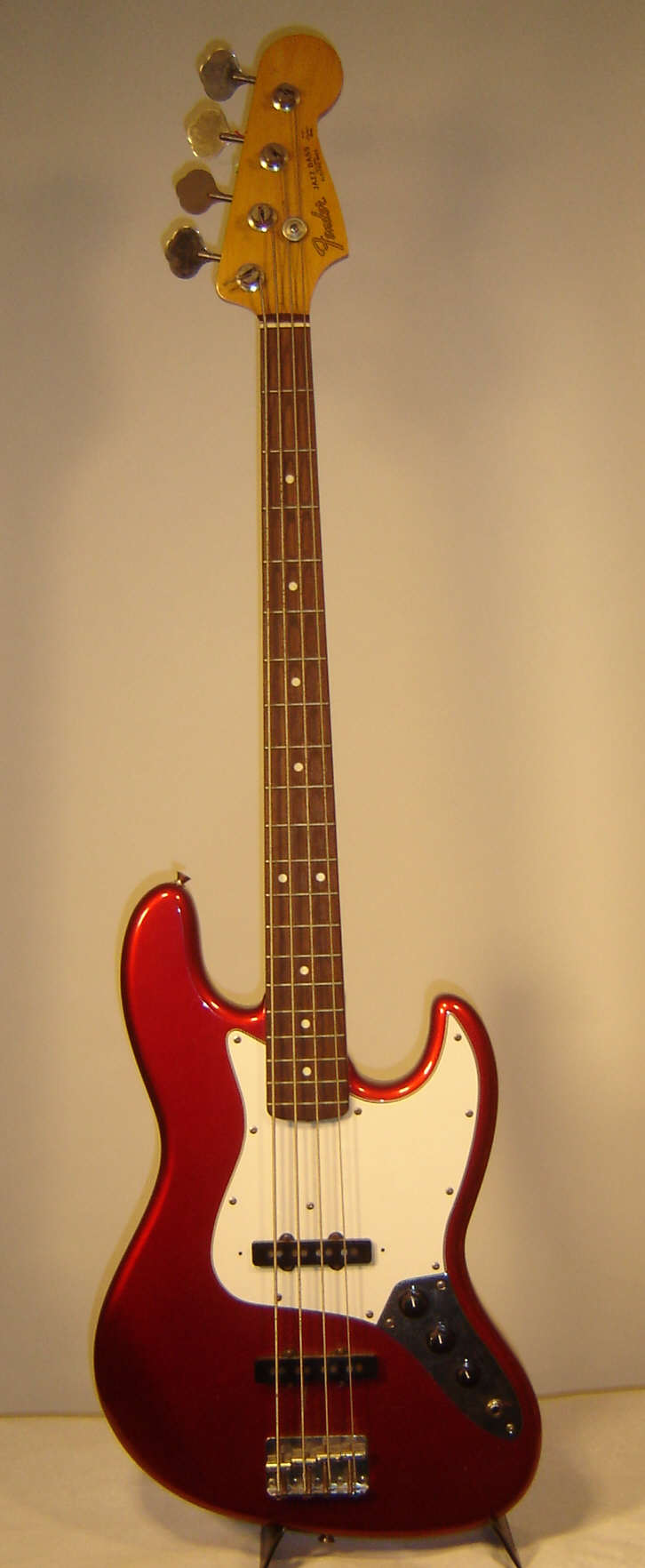 Fender Jazzbass Japan 60s Reissue CAR.jpg